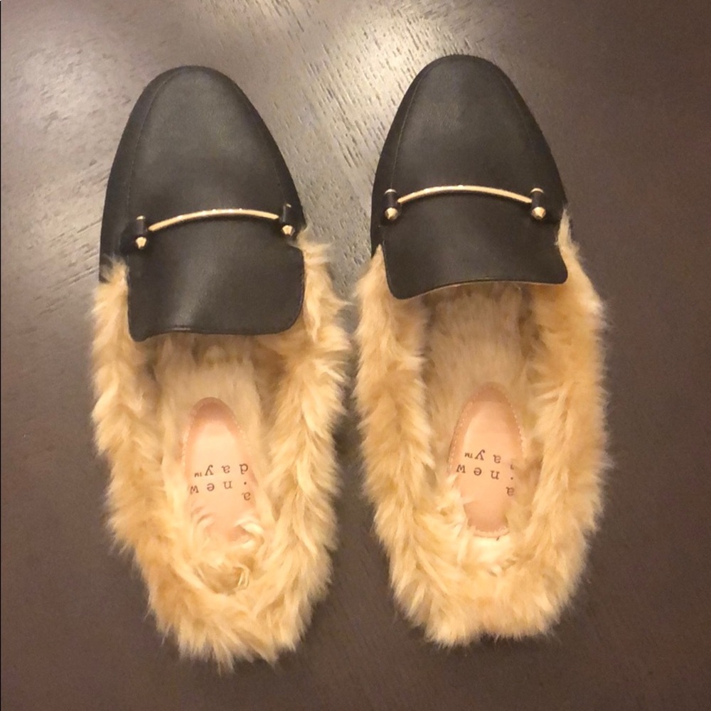Women’s Faux Fur Loafers